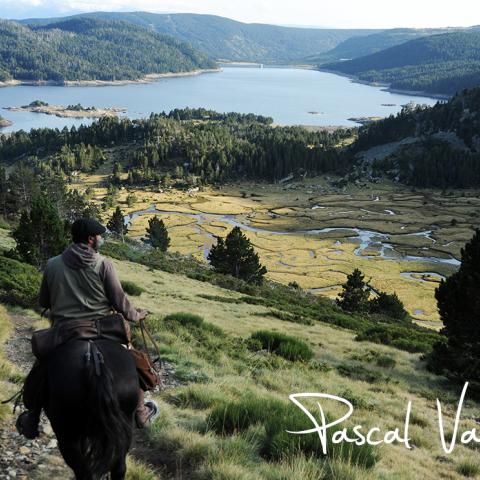 photo du lac des bouillouses, photo rando à cheval